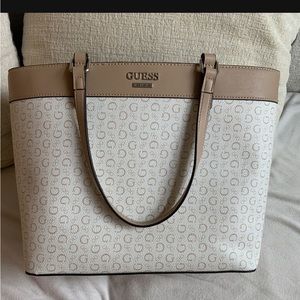 Like New Guess Purse Hand Bag - Midsize